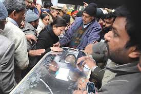 Relatives mourn racism victim Nitin Garg. For instance, it has been hard to keep up with the state government officials who have swung from condemning ... - nitin_garg_cremation_201003