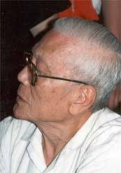Wäre sein Freund Lo Chiu Woon (ein Nachkomme der Gebrüder Lo) nicht gleichzeitig Weng Chun-Meister und chinesischer Gelehrter gewesen, so hätte Wai Yan ... - waiyan_klein