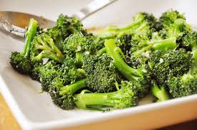 Imagini pentru broccoli
