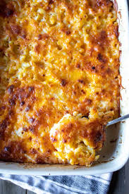 Southern Baked Macaroni and Cheese - The Hungry Bluebird