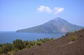 Image result for GUNUNG KRAKATAU