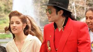 Michael Jackson’s Wife: Everything To Know About His 2 Marriages To Debbie 
Rowe & Lisa Marie Presley