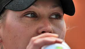 Tennis: Anna Kournikowa schlägt in Stuttgart auf. Diskutieren