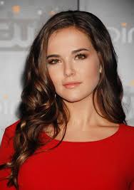 Zoey Deutch aspires to be actress of similar ability as Sandra Bullock - zoey-deutch-promtion-for-cw-suite-life-on-deck-1662922734