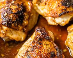 Gambar Browned chicken thighs