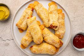 Easy Crescent Roll Pigs in a Blanket Hot Dog Recipe