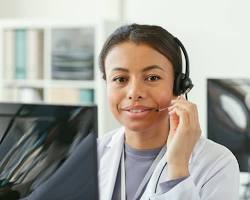 person happy with his online customer service experience