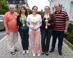 DFBEM - Jenny holt Bronze - Sieger%20mit%20Schiedsrichtern