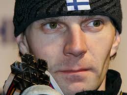 Hamburg - Janne Ahonen announced Monday that he is to return to ski-jumping less than a year after announcing his retirement from the sport, the Finnish STT ... - ahonen