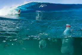Αποτέλεσμα εικόνας για Οκτώ τόνοι πλαστικών απόβλητων κάθε χρόνο στους ωκεανούς