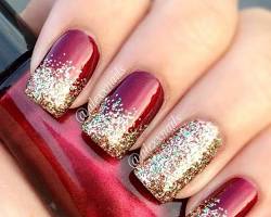 Christmas glitter nail art