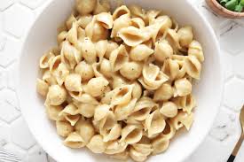 Vegan Mac & Cheese with Nutritional Yeast (Nut-Free) - Clean ...