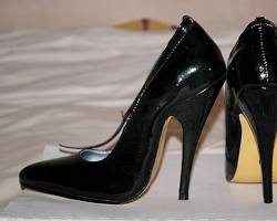 highheeled shoes woman
