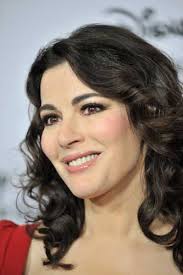 Her difficult relationship with her wealthy parents, Nigel Lawson and Vanessa Salmon, who also died of cancer, is no secret either. - thenewdaily_gty_271113_nigella_3