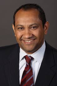 Sal Mendoza has been named Vice President of Diversity &amp; Inclusion of NBCUniversal. He&#39;ll be reporting to Craig Robinson, Executive Vice President, ... - Salvador_Mendoza_high-res_tie_39K7558