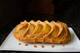 Swirled Apple Vanilla Bean Loaf Cake