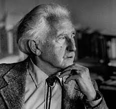 Erik Erikson Facts 3: early life. The early life of Erikson definitely was very complicated. His mother was Danish. Her name is Karla Abrahamsen. - Erik-Erikson-Facts