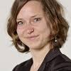Marie Kühl | 1983 in Kiel geboren, studierte Angewandte Kulturwissenschaften mit den Fächern Musik, BWL und Kulturvermittlung/-organisation an der ... - marie_100