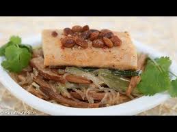 Steamed Fish and Bean Thread Noodle (Ca Chung Tuong Bun Tau ...