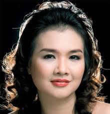 Enjoy the pictures of Myanmar actress Yadanar Khin&#39;s Yummy Mummy make-up. The make-up artist was Nyi Nyi Maung (Sanchaung). - yadanar-khin-2