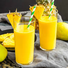 Mango Pineapple Smoothie Recipe - Home. Made. Interest.
