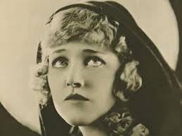 Mildred&#39;s first film for Lloyd was From Hand to Mouth, and in this film she played a character which was markedly different from her roles to come: a ... - mildred_davis_59501-1152x864