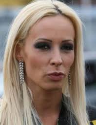 The 46-year old daughter of father (?) and mother(?) Cora Schumacher in 2023 photo. Cora Schumacher earned a  million dollar salary - leaving the net worth at 1 million in 2023