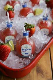 Mini Strawberry Margaritas - I always want to greet my of guests with ...