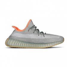 Shoes for all Occasions: Buy Now Yeezy Boost 350 v2 at a 38% Discount!