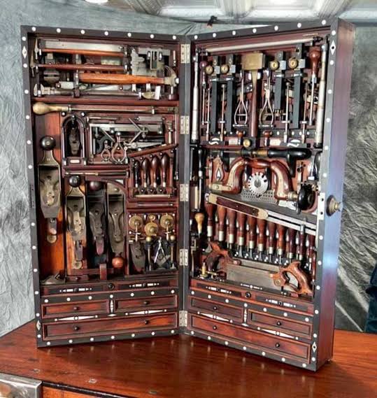 19th-Century Tool Box Is Meticulously Designed to Hold 300 Tools | Tool chest, Tool box, Studley