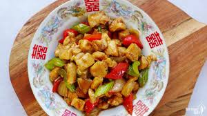 Black pepper chicken stir-fry (黑椒鸡丁) - Red House Spice