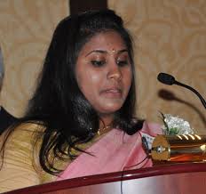 Nirmala Emani speaks about her mother Vijaya Emani - nirmala-emani-podium-2