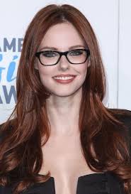 Originally posted by Colleen Keeler - auburn-hair-color-glasses