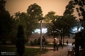 نتیجه تصویری برای طوفان تهران را درنوردید