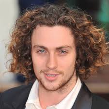 The film which features Aaron Taylor-Johnson as vigilante Dave Lizewski, secured first place after taking an impressive £2.5 million in its opening weekend ... - 423751_1