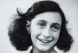 SHOAH/ Il miracolo di Anna Frank: l&#39;esperienza di un dolore che non diventa ideologia &middot; POPIELUSZKO/ Il regista Wieczynski: un film che aiuta a spazzar via ... - anna_frankR375