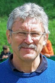 Karl-<b>Heinz Moschüring</b> geht als Lehrer in den Ruhestand. - image