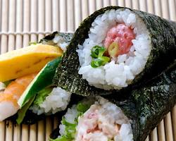 Image de sushis roulés