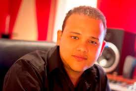 El músico dominicano Antonio González sigue dando pasos firmes hacia su posicionamiento como productor musical de cara a los cada vez más exigentes mercados ... - antonio-gonzalez