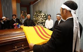 Nguyen Cao Ky funeral possession (Pictures) - Asia Finest ... via Relatably.com