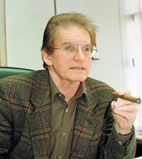 Igor Mandić, književnik, esejist, feljtonist, polemičar, glazbeni i književni kritičar, rođen je 20. studenog 1939. u Šibeniku. Na Filozofskome fakultetu u ... - STG48306