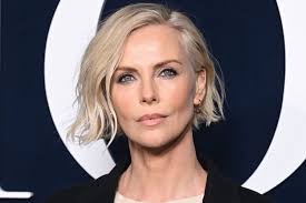 loves that Embracing the Beauty of Aging: Charlize Theron Celebrates the Changes in Her Face