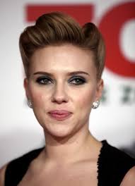 But new photographs of the actress have revealed the actress&#39;s new man; an advertising art director called Nate Naylor. Reuters - 206698-scarlett-johansson