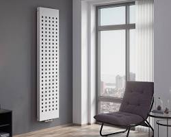 Vertical radiator in a living room with modern décor